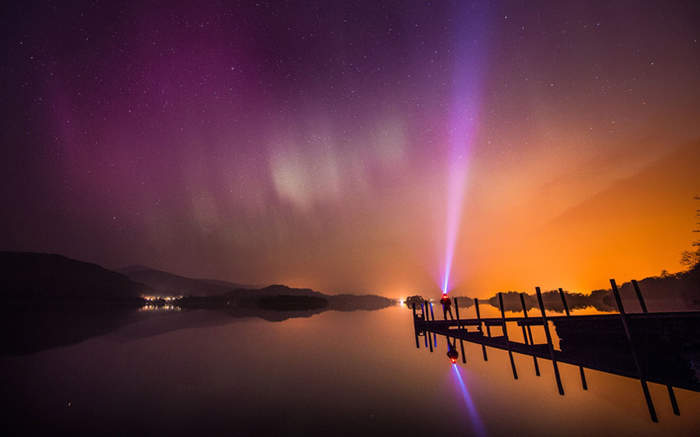 А во лбу звезда горит