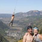 "Вася, подержи воздушного змея, пока мы с Колей сфоткаемся"