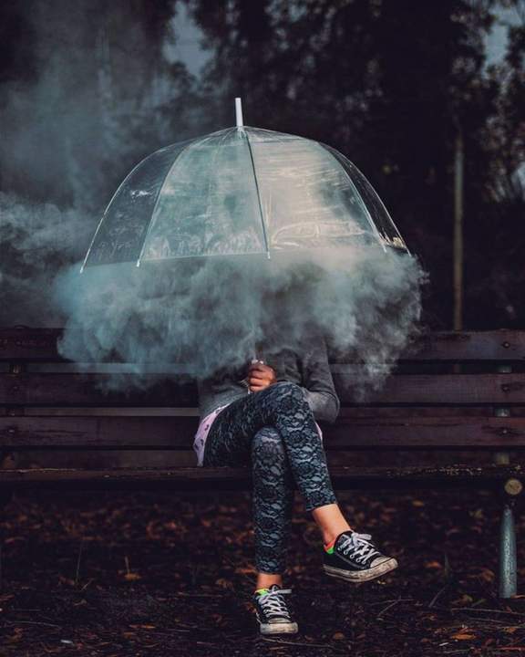 Забота об окружающих - сама накурила и сама этим дышу !