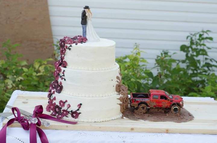 Да именно так после свадьбы начинается жизнь как справа с джипом