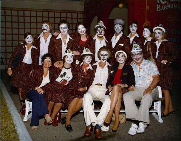 Просто выпускной в цирковом училище...видели ли бы вы группу гимнасток....это да...